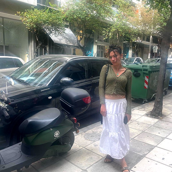 romi_henenson instagram image archive image