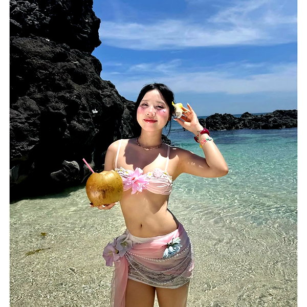 lyhythuedoxinh instagram image archive image