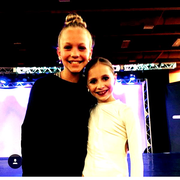 ellianawalmsley instagram image archive image