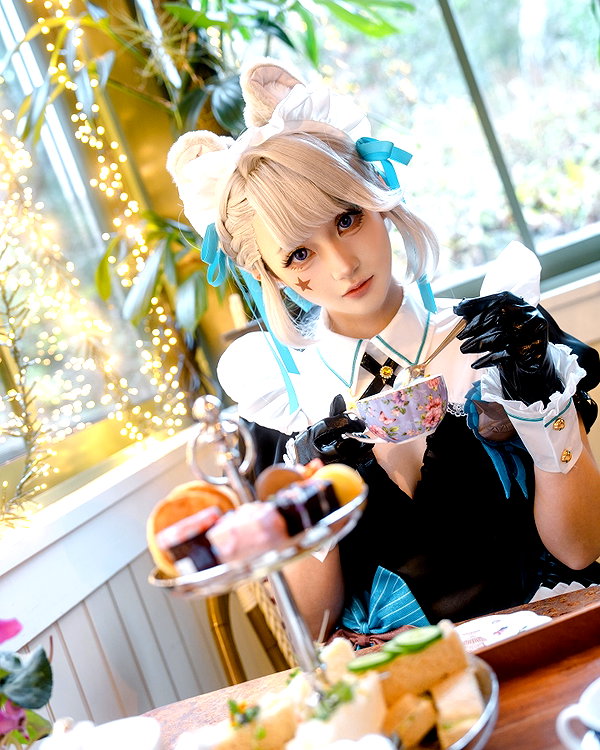 miee_cos instagram image archive image