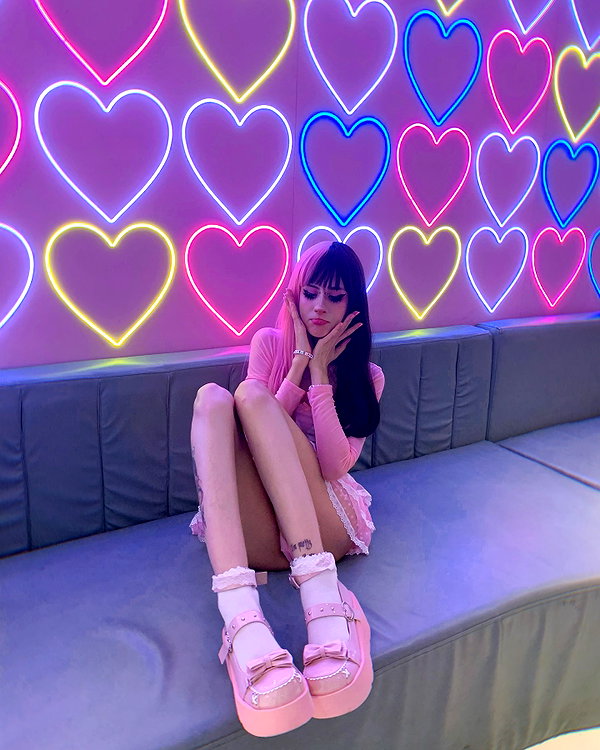 jadelaverne instagram image archive image