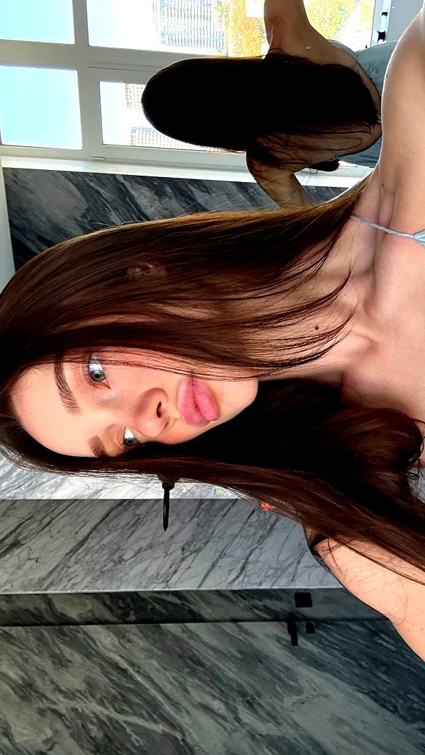 alexxndrraa archive image