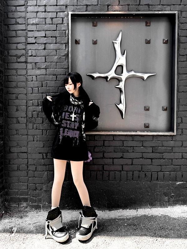 9unxx7 instagram image archive image