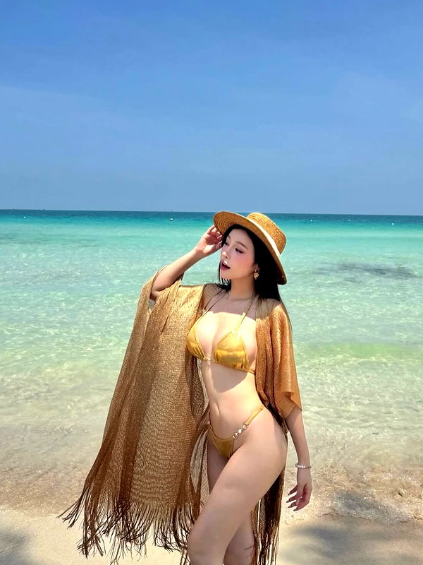 lyhythuedoxinh instagram image archive image