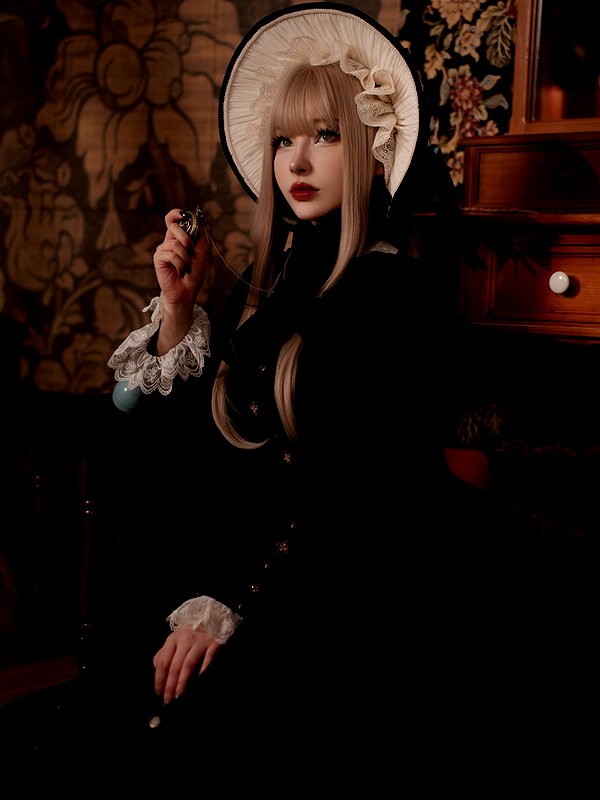 alina_thedoll instagram image archive image