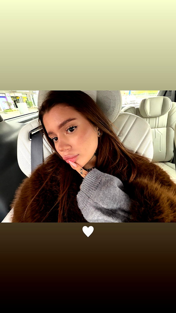 meleeva instagram image archive image