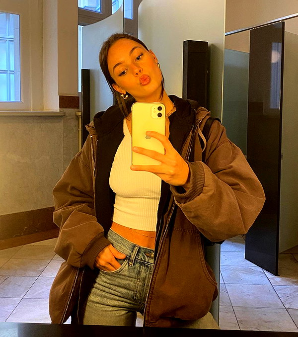 emmaaurora instagram image archive image