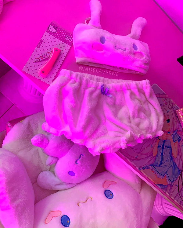 jadelaverne instagram image archive image