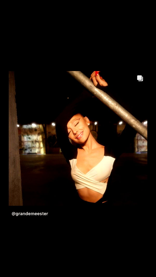 arianagrande instagram image archive image