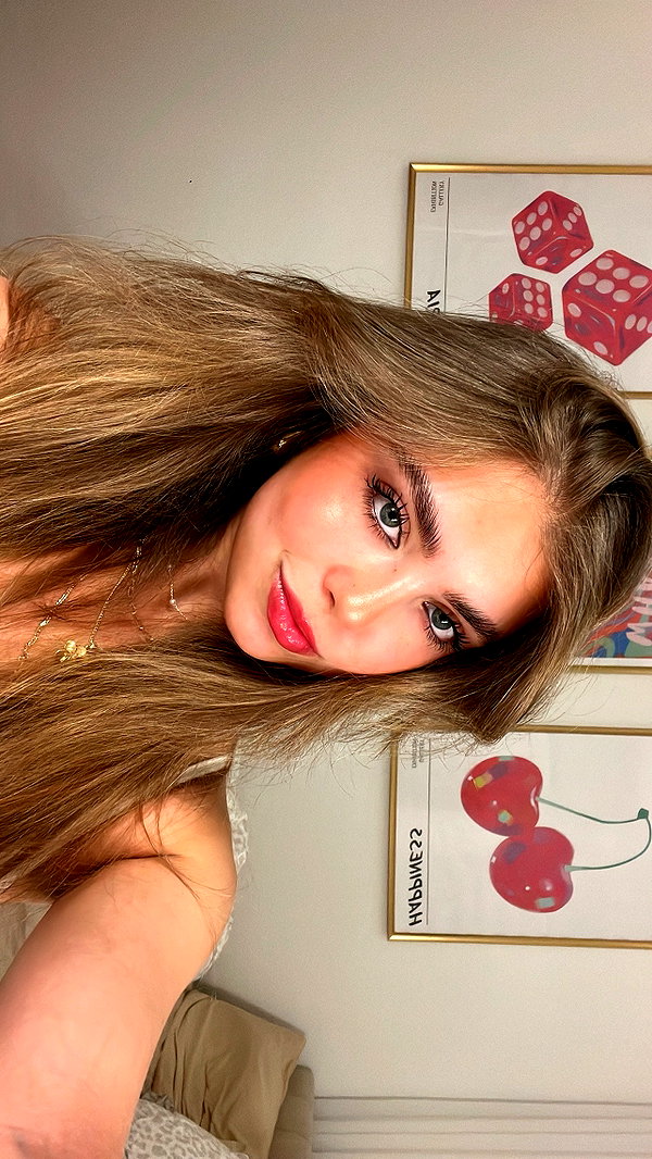 mishel_d_ instagram image archive image