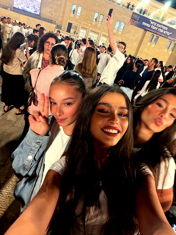 yuvalhazan___ instagram image archive image