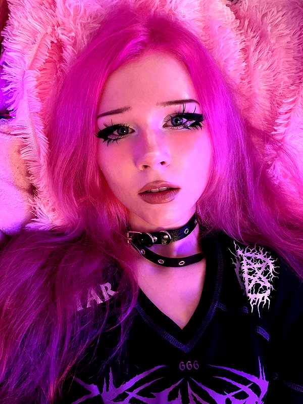 tiny.eviluv instagram image archive image