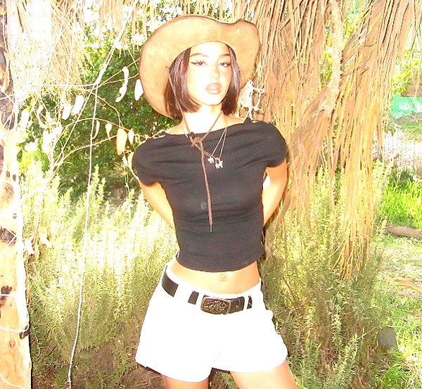 efrat_elmalich instagram image archive image