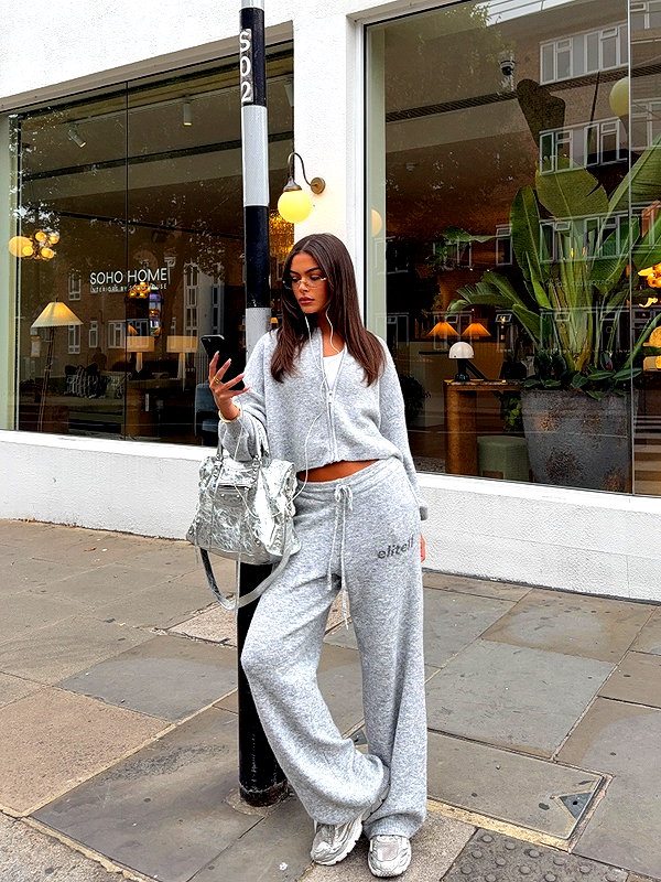 oliviaphillipps instagram image archive image