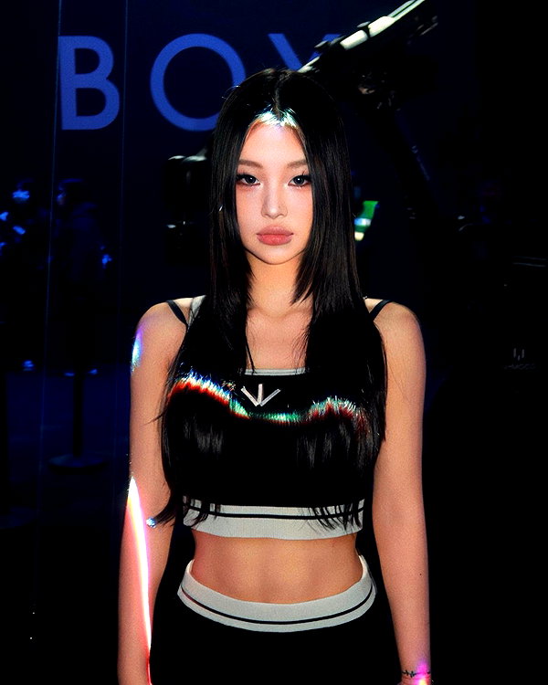 ll.lu1s instagram image archive image