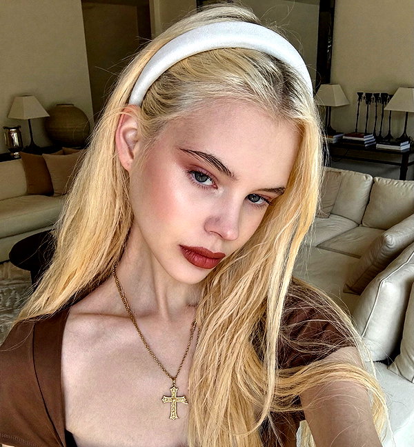 alisen.mari instagram image archive image