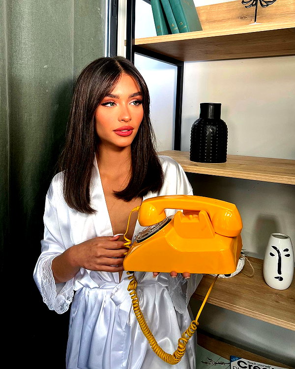 shaked_emma_beauty instagram image archive image