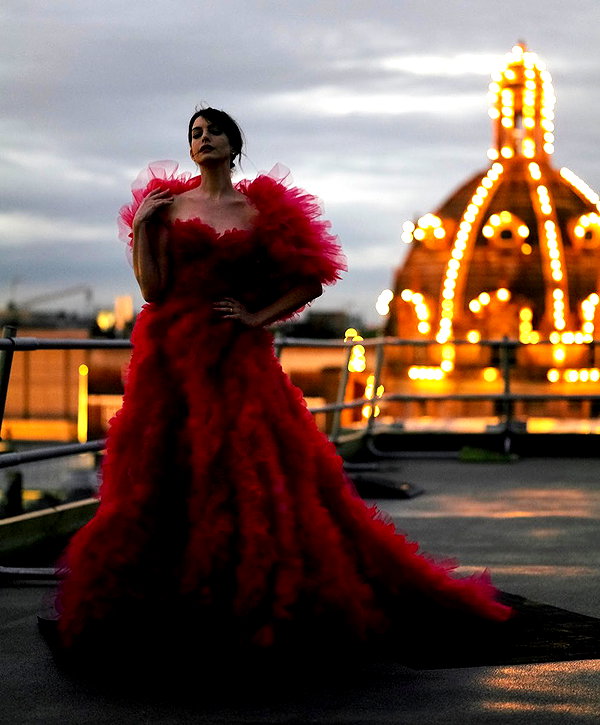 annehathaway instagram image archive image