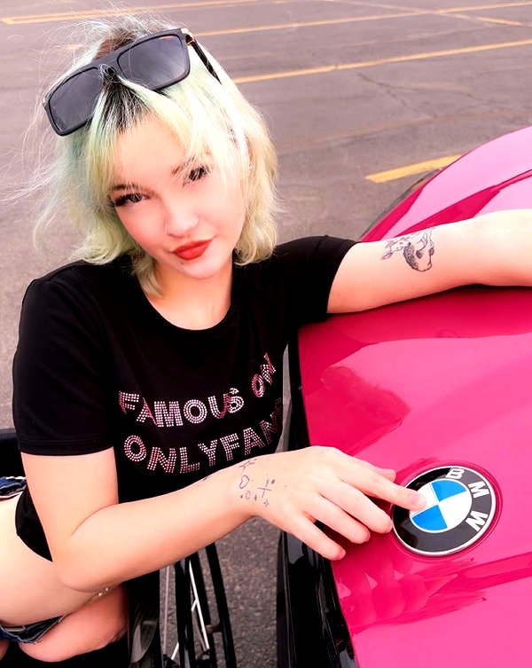 nolegsgirl archive image