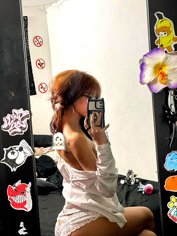 shevaal_x instagram image archive image