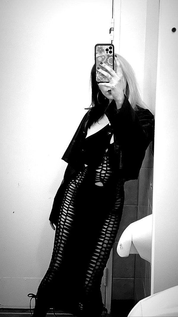 haileylayfield instagram image archive image