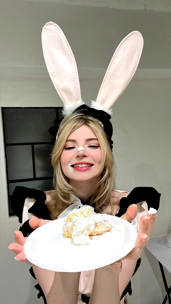 peachmilky_ instagram image archive image
