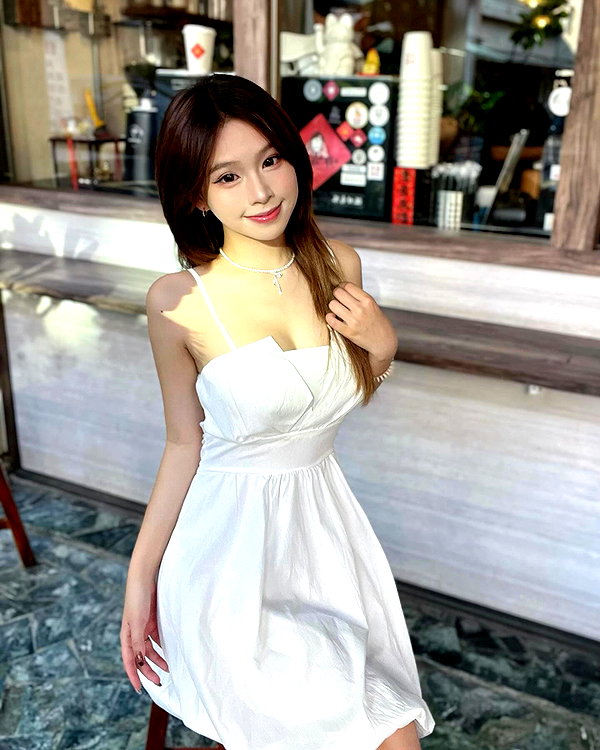 e.shao_417 instagram image archive image