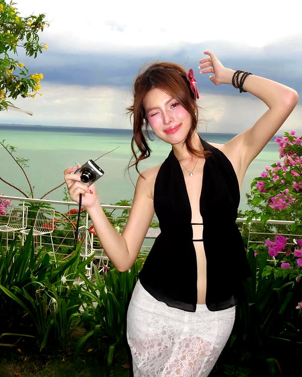 lyhythuedoxinh instagram image archive image
