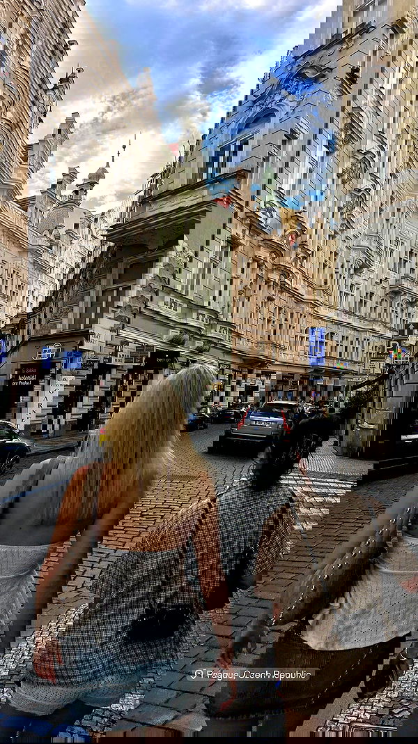 ellamwatts_ ellamwatts_ archive image