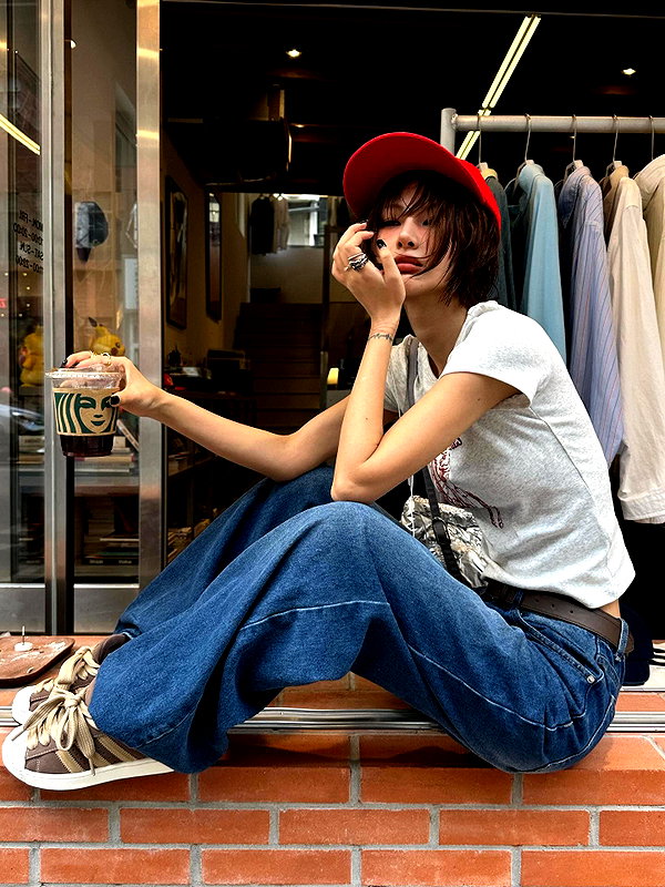 ll.lu1s instagram image archive image
