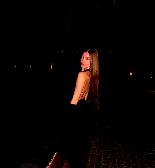 daniella_zeldis instagram image archive image