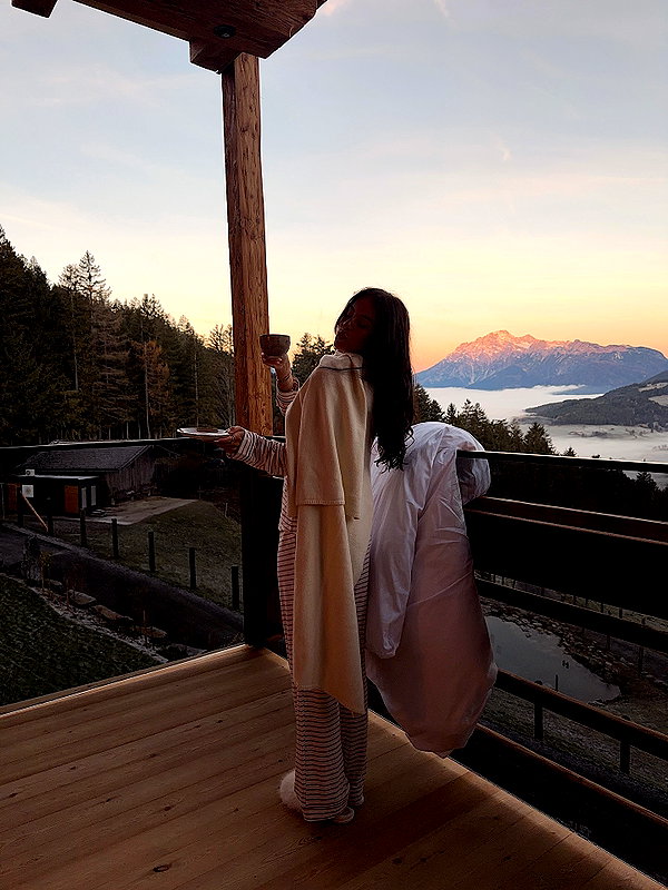 zoeliss instagram image archive image