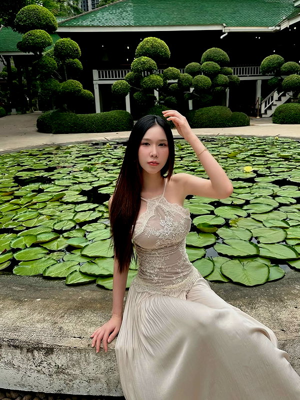 lyhythuedoxinh instagram image archive image