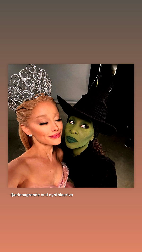 arianagrande instagram image archive image