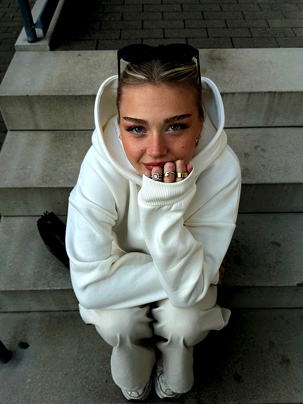 danamrts instagram image archive image