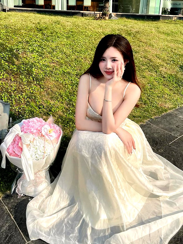 lyhythuedoxinh instagram image archive image
