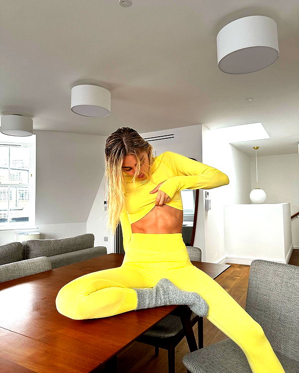 maya.keyy instagram image archive image