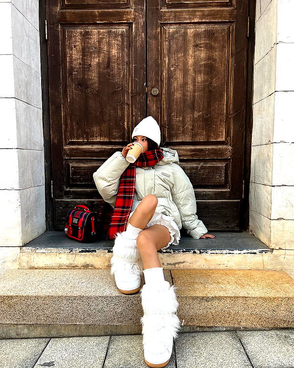 ll.lu1s instagram image archive image