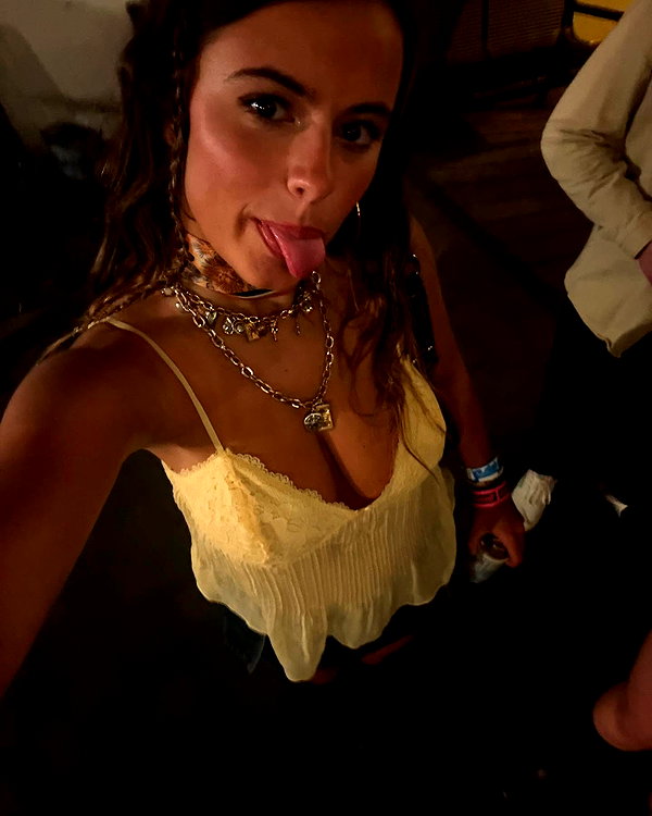 isabella.lauren instagram image archive image