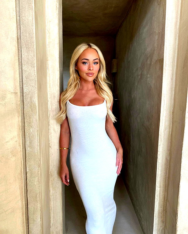 allieauton instagram image archive image
