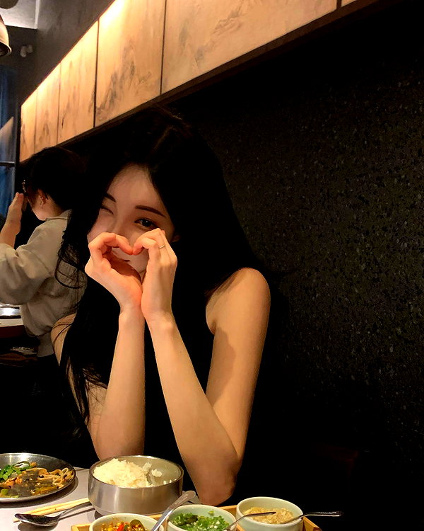 daxbin instagram image archive image
