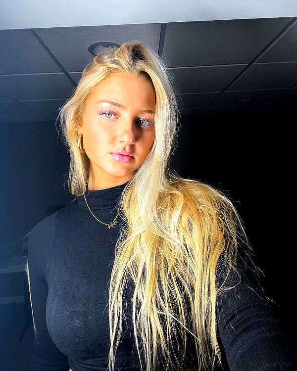 iamsydneythomas instagram image archive image