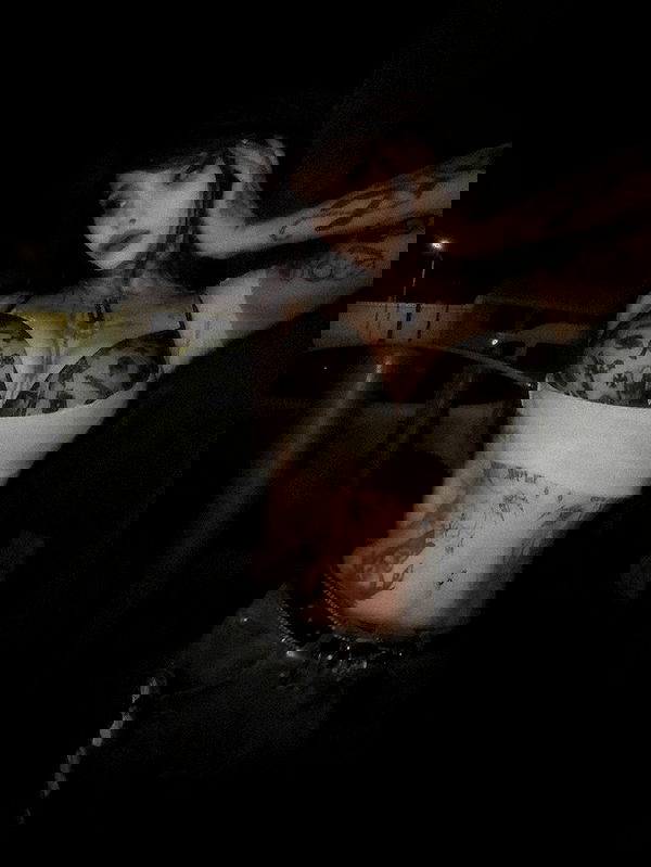 zommmbri zommmbri archive image