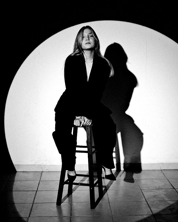 lila.garnik instagram image archive image