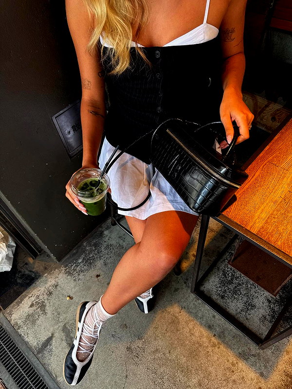 maya.keyy instagram image archive image