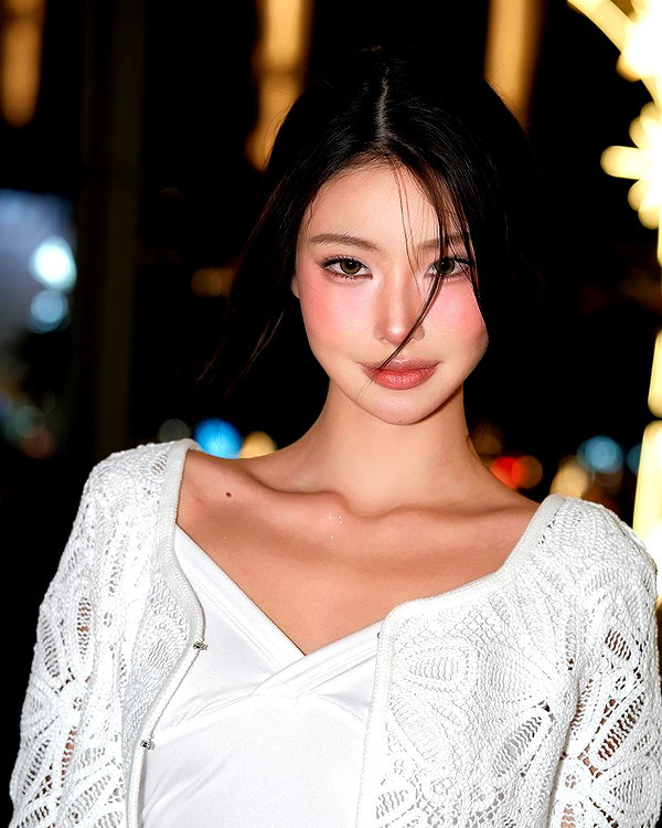 ll.lu1s instagram image archive image