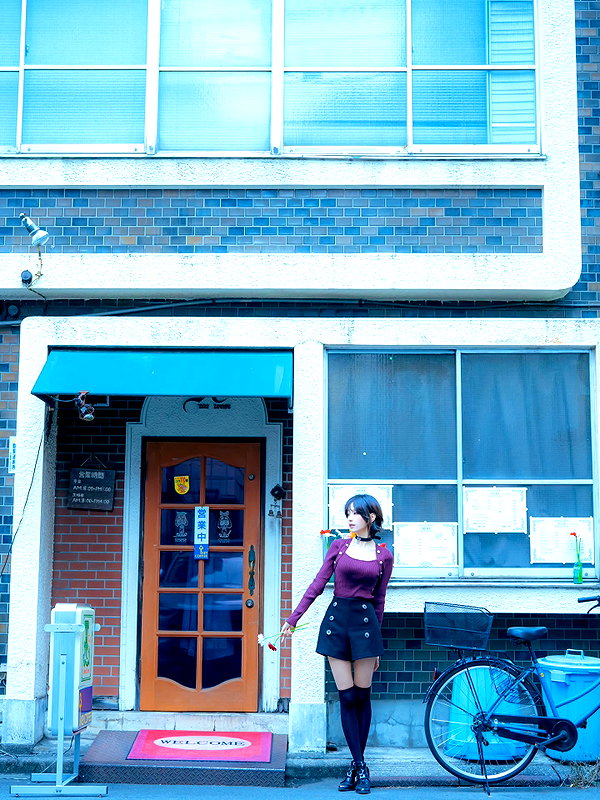 muze instagram image archive image