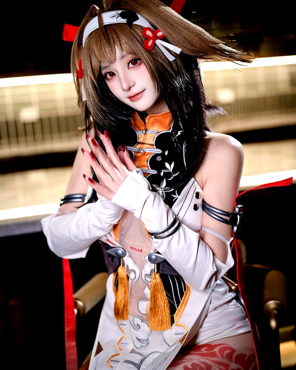miee_cos instagram image archive image