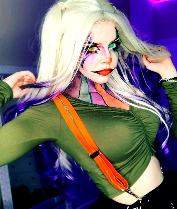 yeahimcaroline instagram image archive image