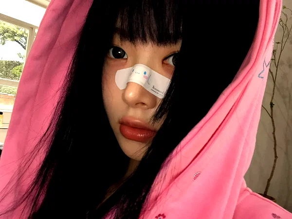 hhh.e_c.v instagram image archive image
